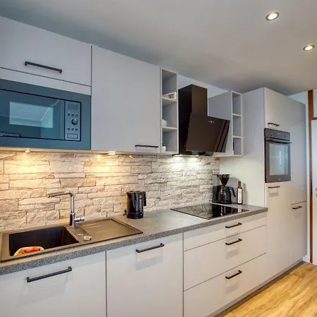 - Haus F, App 0f0805 Διαμέρισμα *